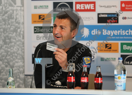 21.10.2021, TSV 1860 Muenchen, Pressekonferenz

Hier nur Vorschaubilder !